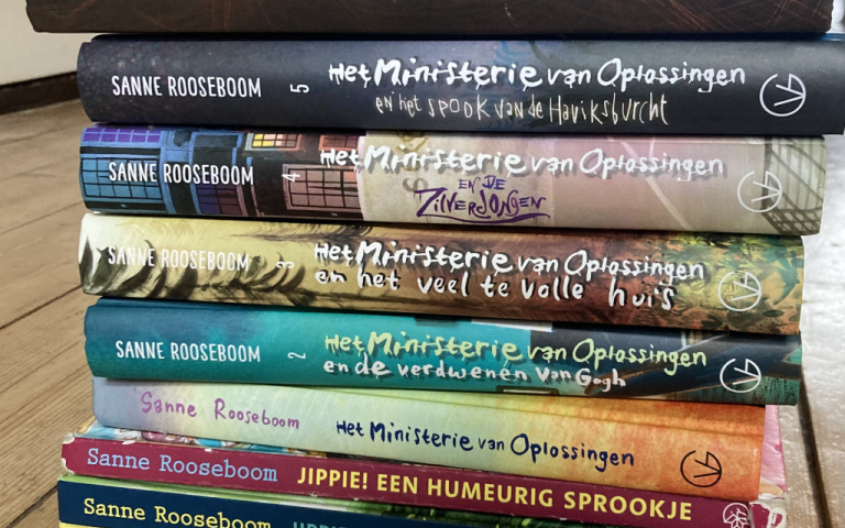 Stapel boeken van de auteur Sanne Rooseboom